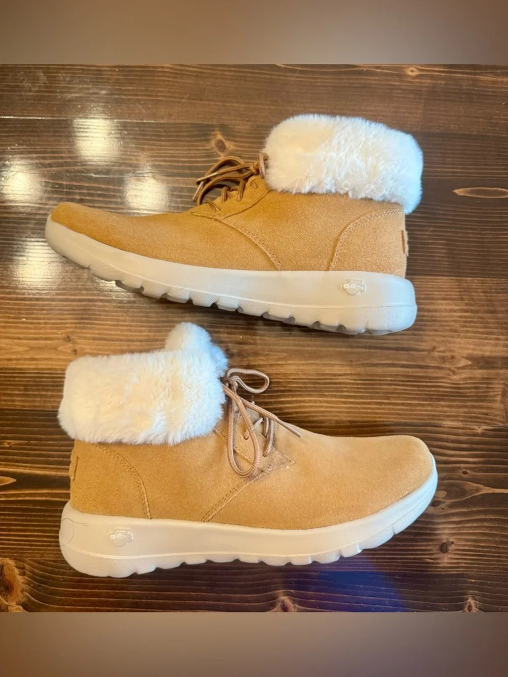 Skechers Chestnut On The Go Joy Lush Fur Lined Winter Chukka Boots Size 7.5